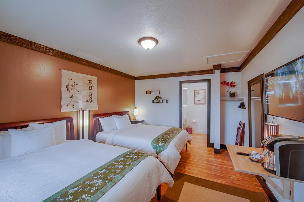 Tao'S Inn West Yellowstone Ngoại thất bức ảnh