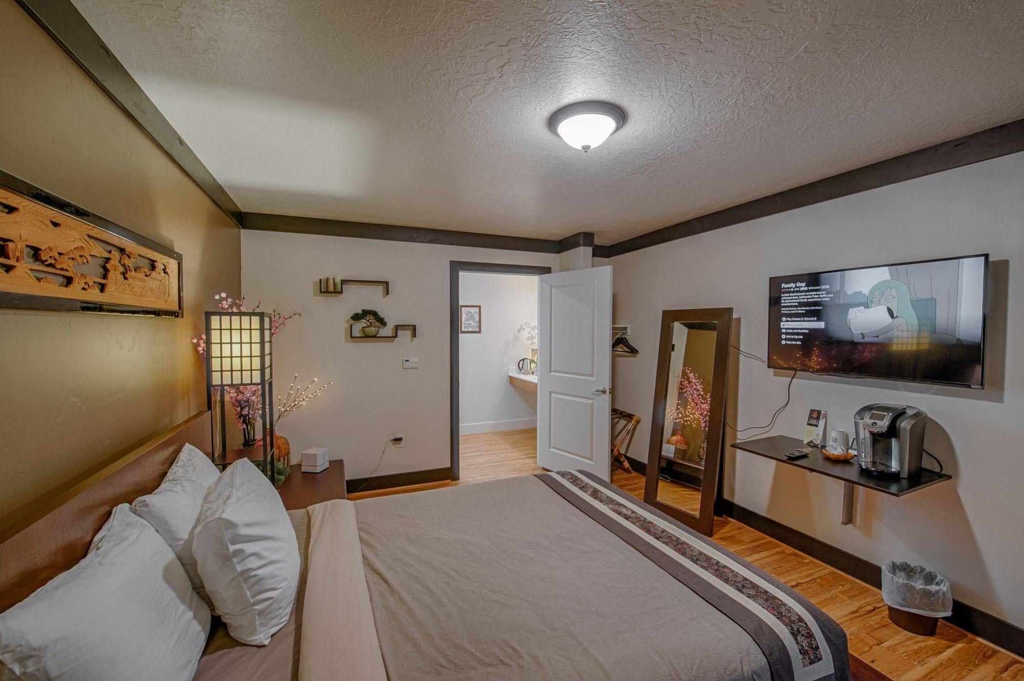 Tao'S Inn West Yellowstone Ngoại thất bức ảnh