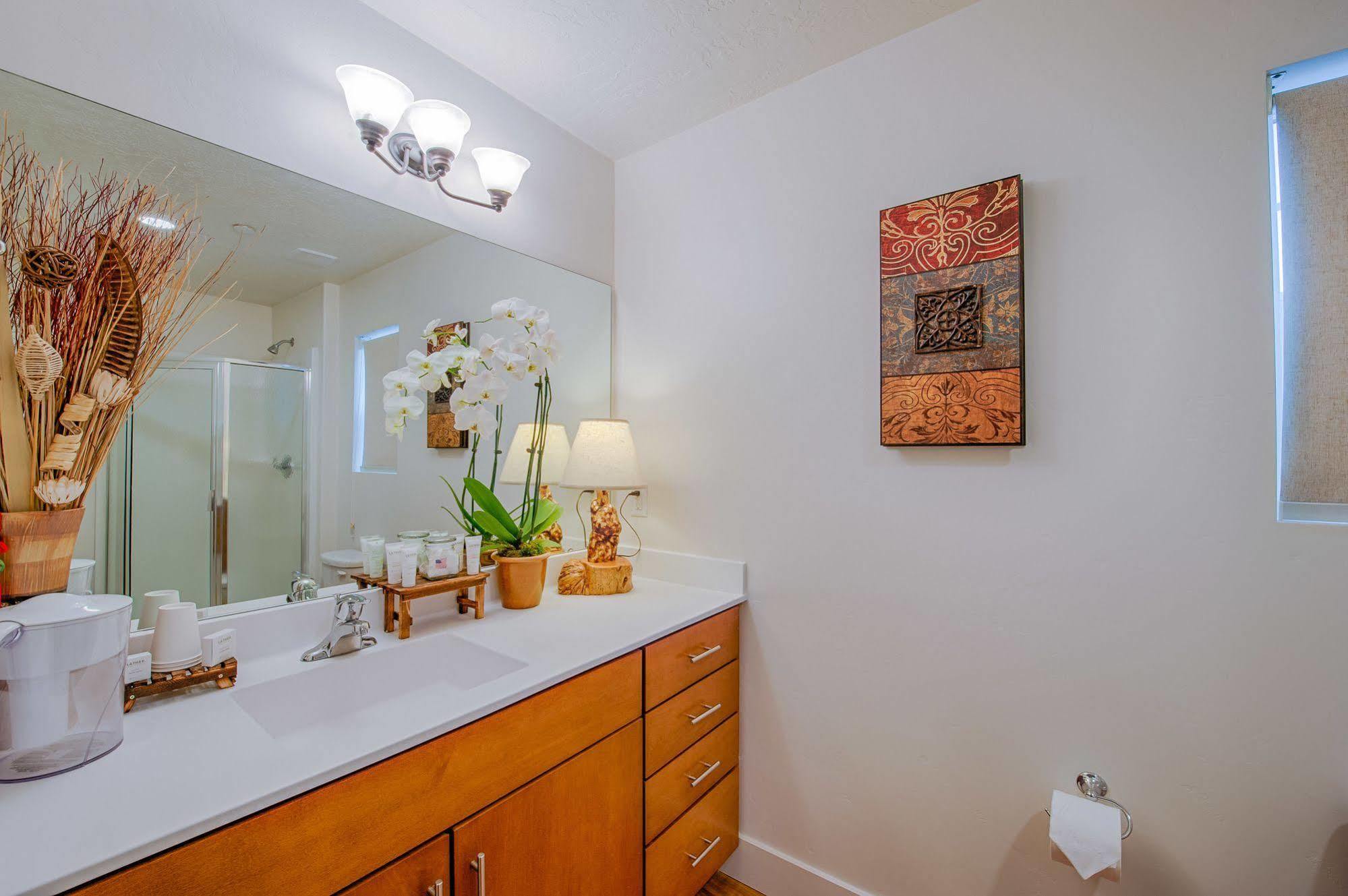 Tao'S Inn West Yellowstone Ngoại thất bức ảnh