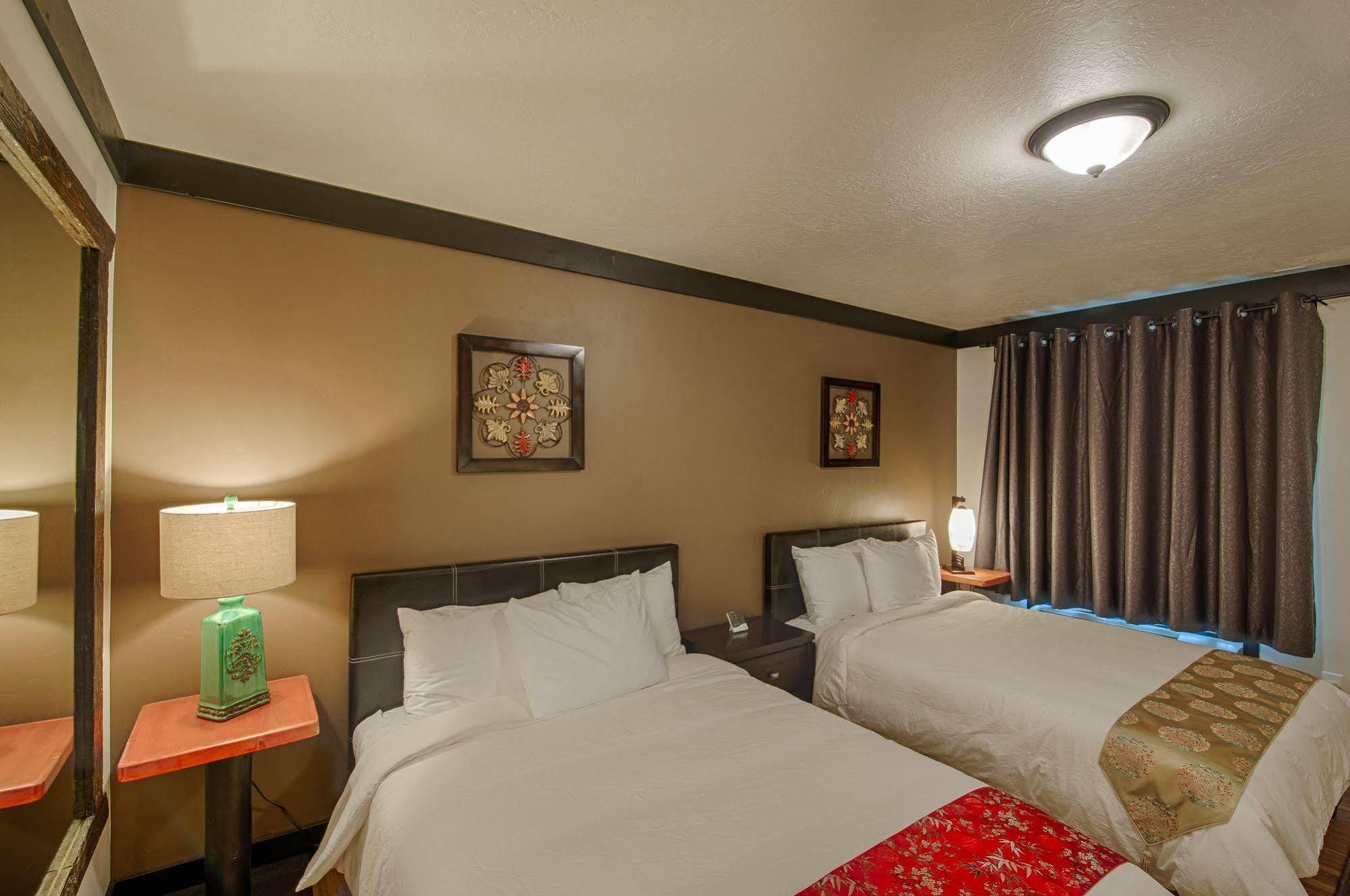 Tao'S Inn West Yellowstone Ngoại thất bức ảnh