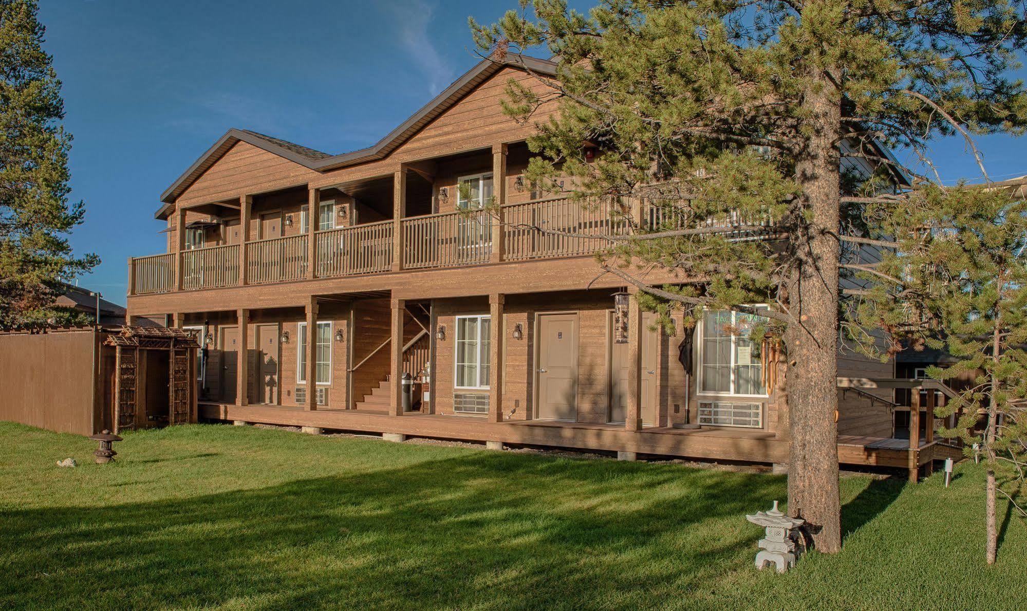 Tao'S Inn West Yellowstone Ngoại thất bức ảnh